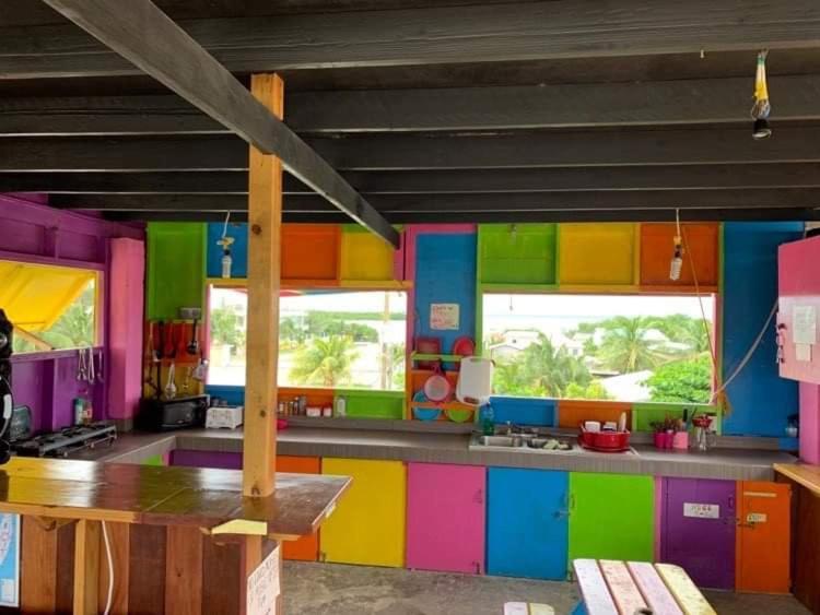 Travellers Palm Backpackers Hostel Caye Caulker Luaran gambar