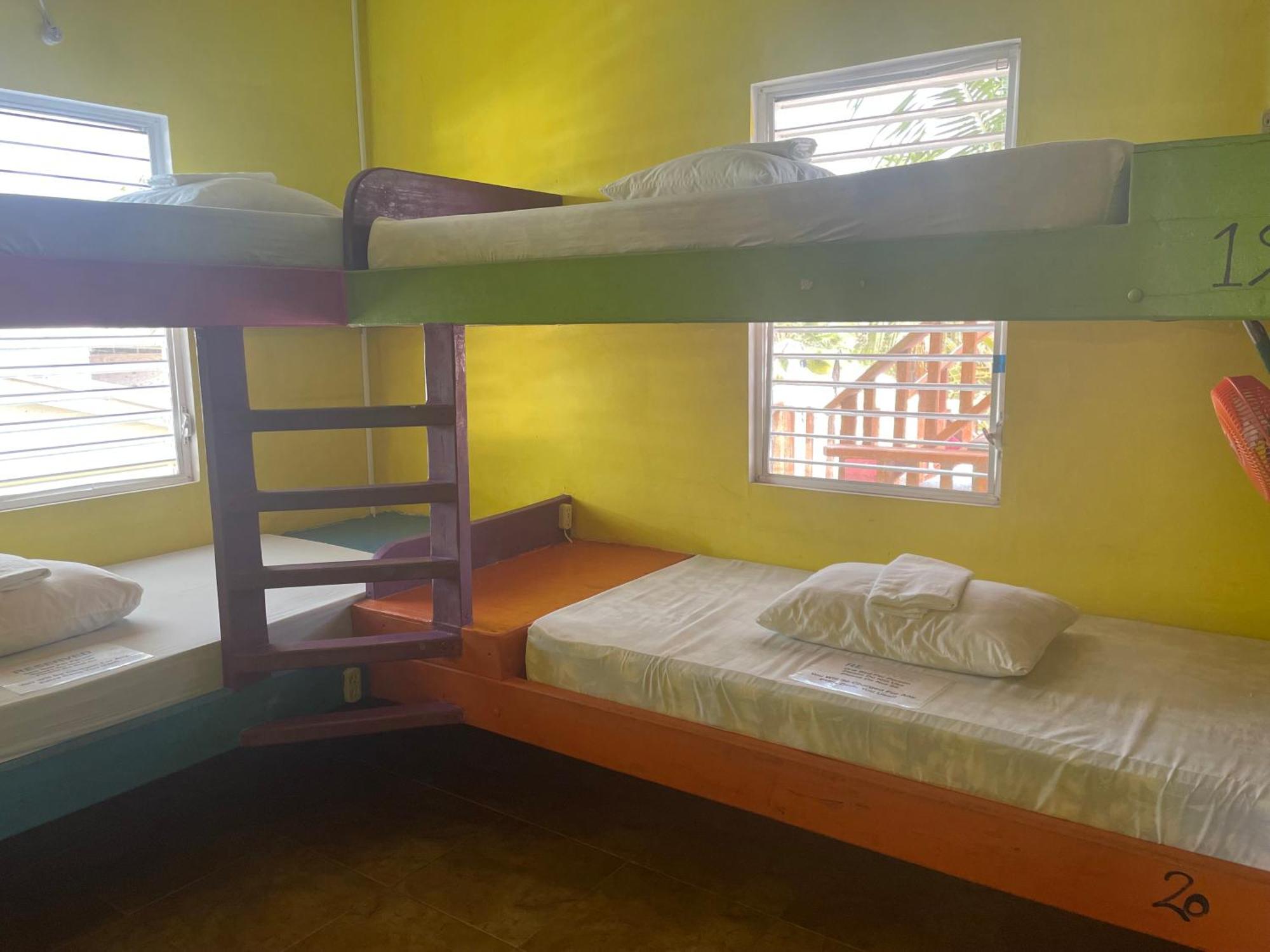 Travellers Palm Backpackers Hostel Caye Caulker Luaran gambar