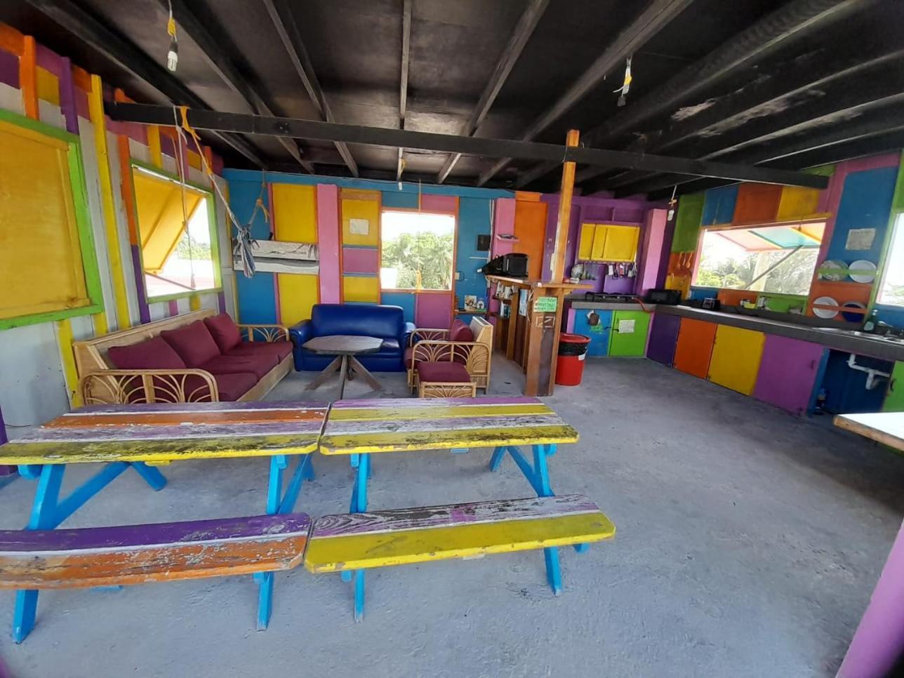 Travellers Palm Backpackers Hostel Caye Caulker Luaran gambar