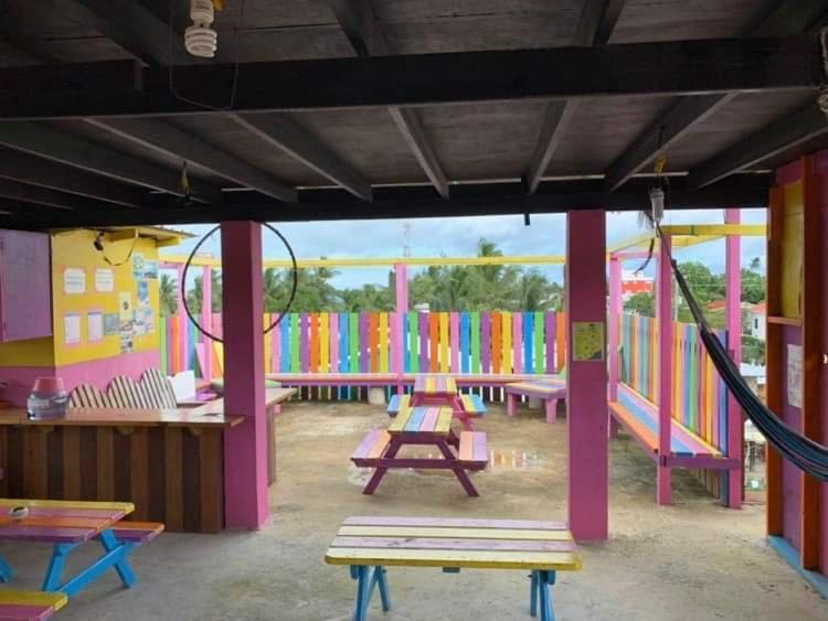 Travellers Palm Backpackers Hostel Caye Caulker Luaran gambar